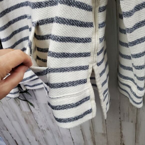 Old Navy Striped Hoodie Sweater Beige Black Size Small - Picture 6 of 8